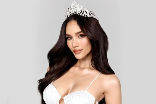 Tân Hoa hậu Hoàn vũ Thái Lan 2024 xinh đẹp, cao 1,8m và giỏi 4 thứ tiếng