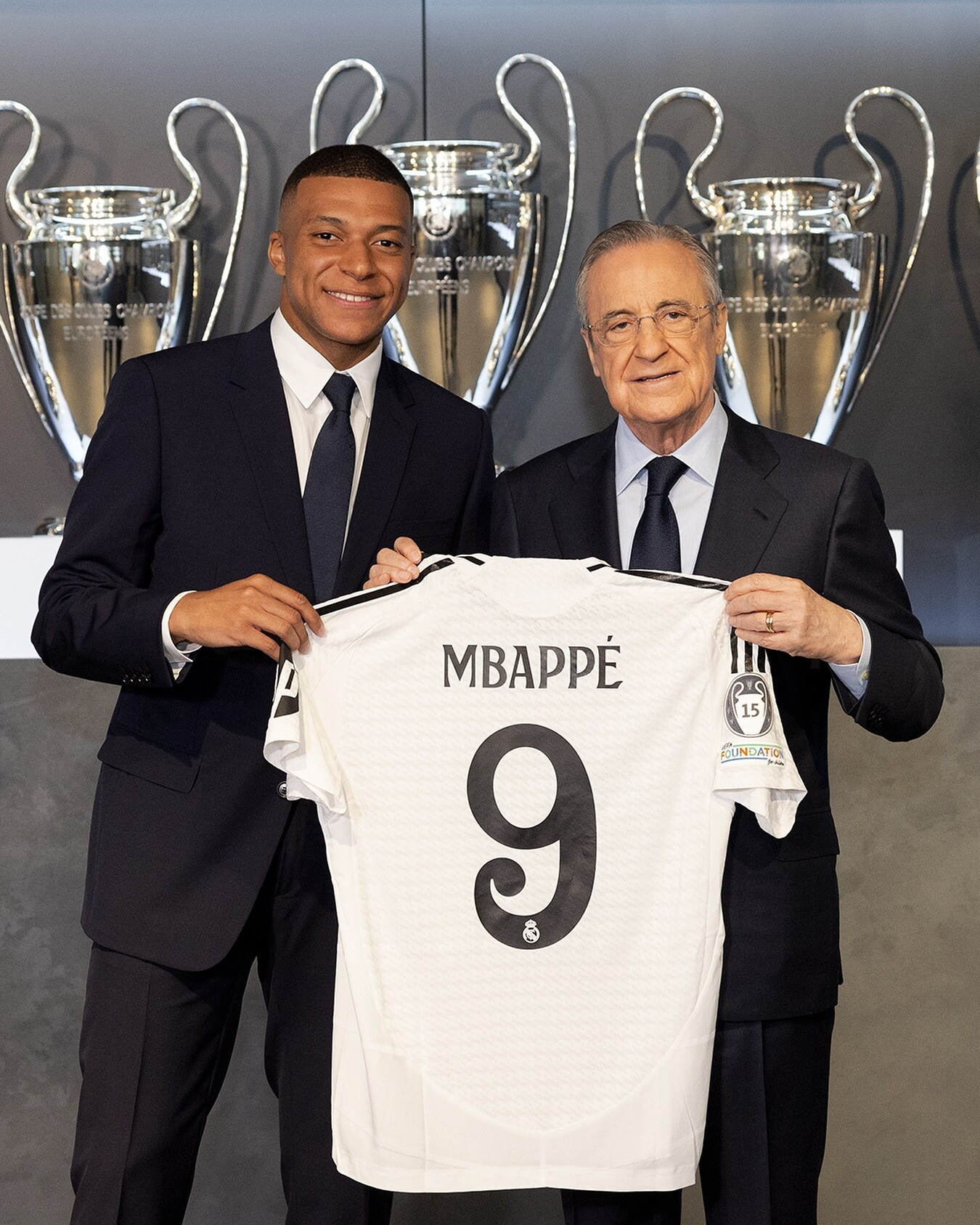 Mbappe Florentino Perez.jpg