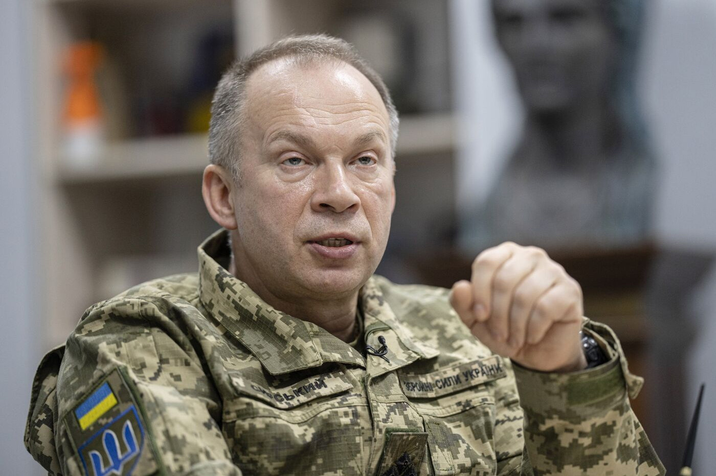 tong tu lenh Ukraine Bloomberg.jpg