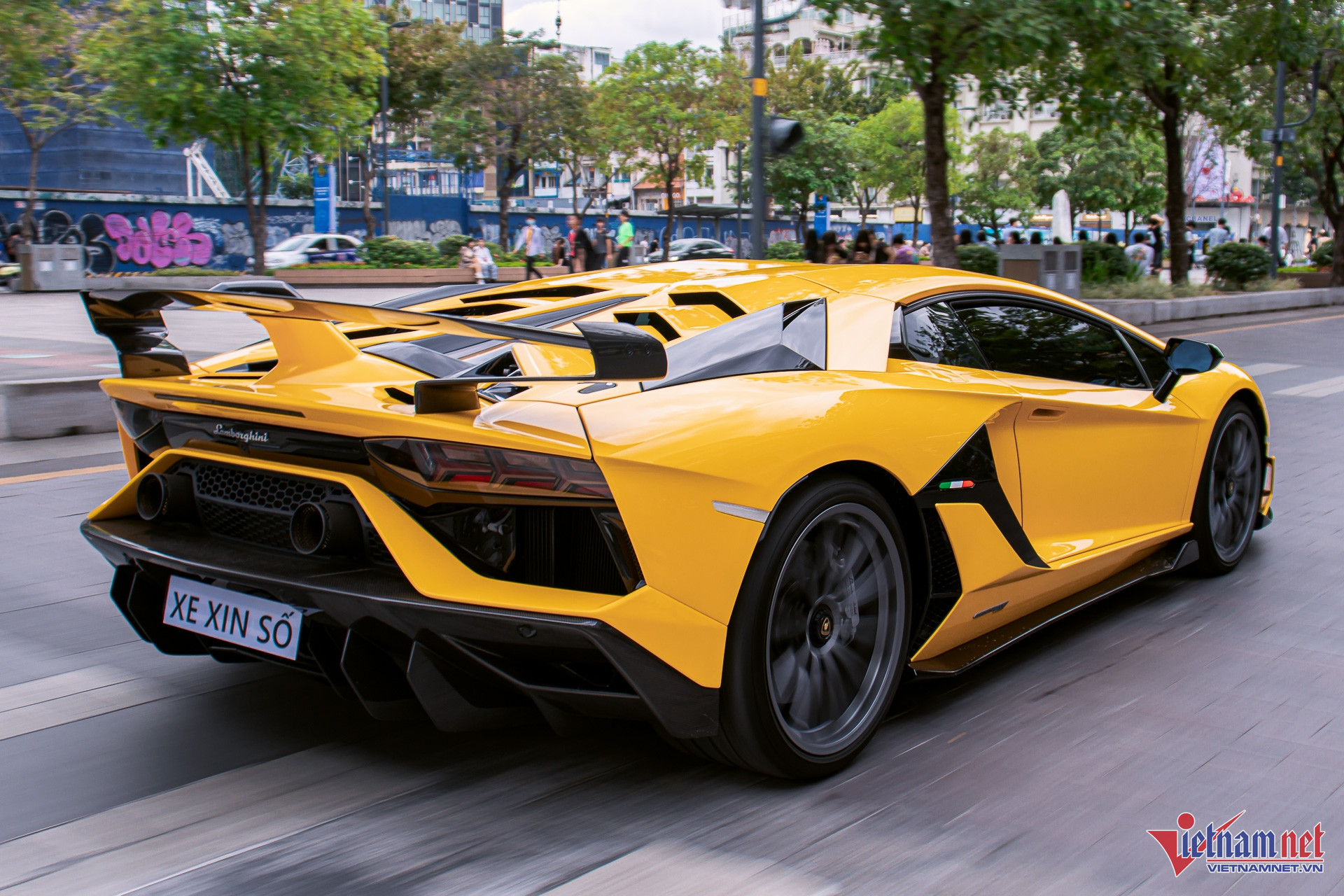 W-aventador svj 8.JPG.jpg