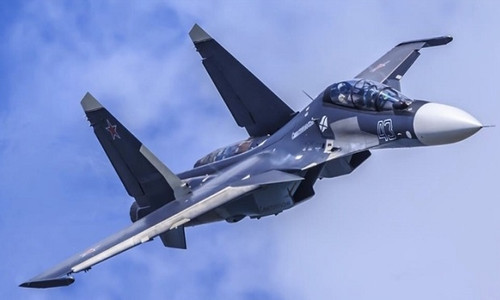 Cận cảnh cuộc chạm trán tầm gần giữa F-18 của NATO và Su-30 Nga trên biển Baltic