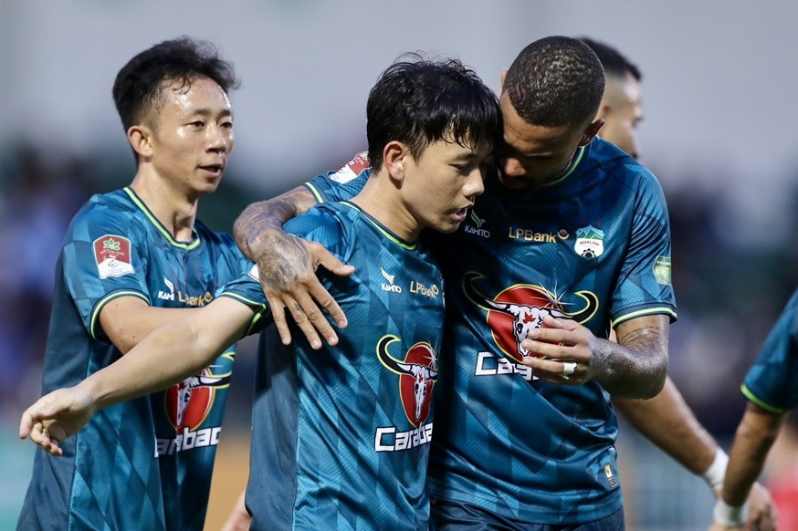 HAGL sắp lấy lại tên cũ: Bao giờ đua vô địch V-League?