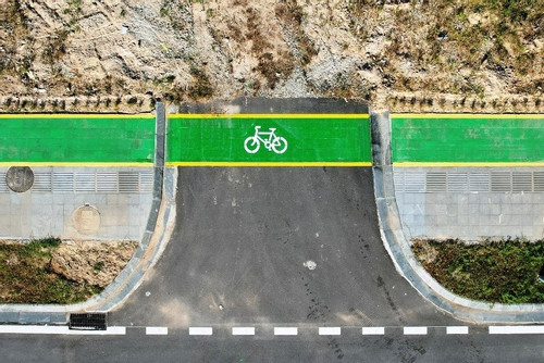 Loạt vỉa hè xanh lạ dành cho người đi xe đạp lần đầu có ở Huế