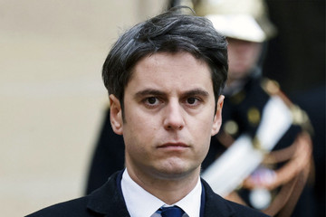 Thủ tướng Pháp từ chức, chưa rõ người kế nhiệm
