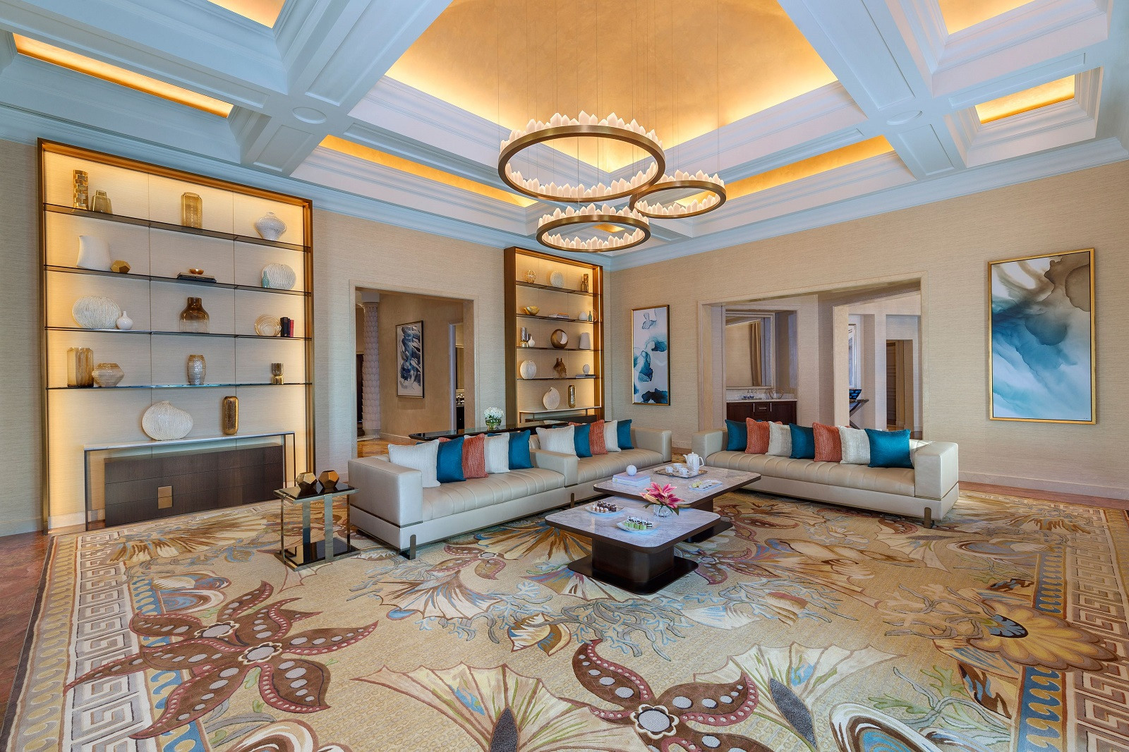 Grand Atlantis Suite   World Wide Lux.jpg