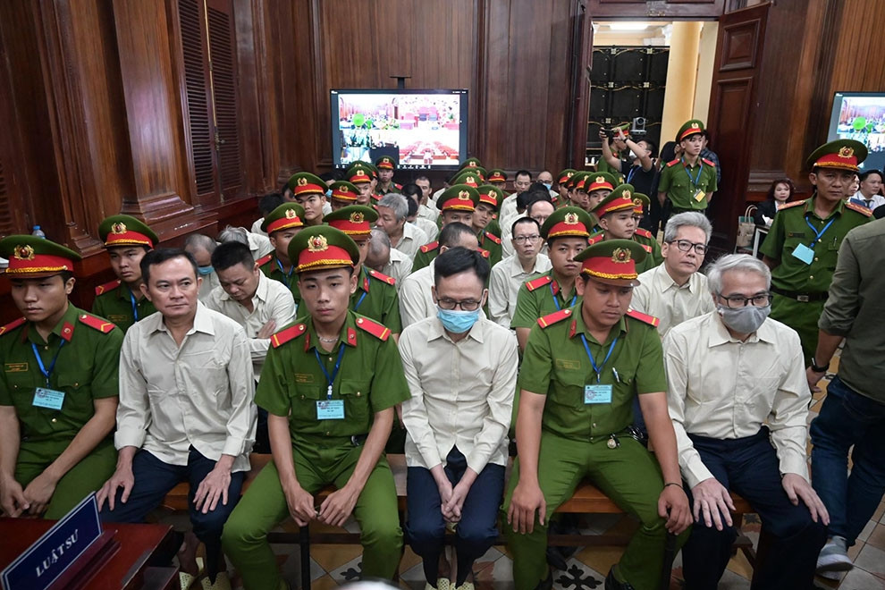 Xét xử đại án đăng kiểm: 2 cựu cục trưởng bình tĩnh hầu tòa