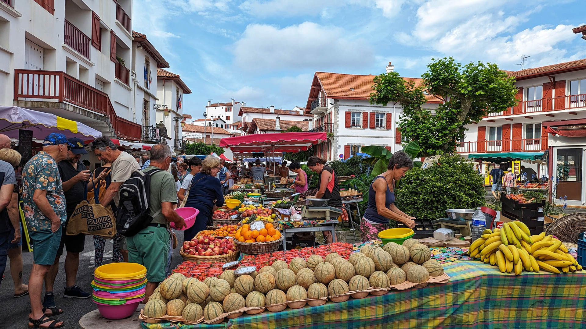 chợ trái cây mùa hè.JPG