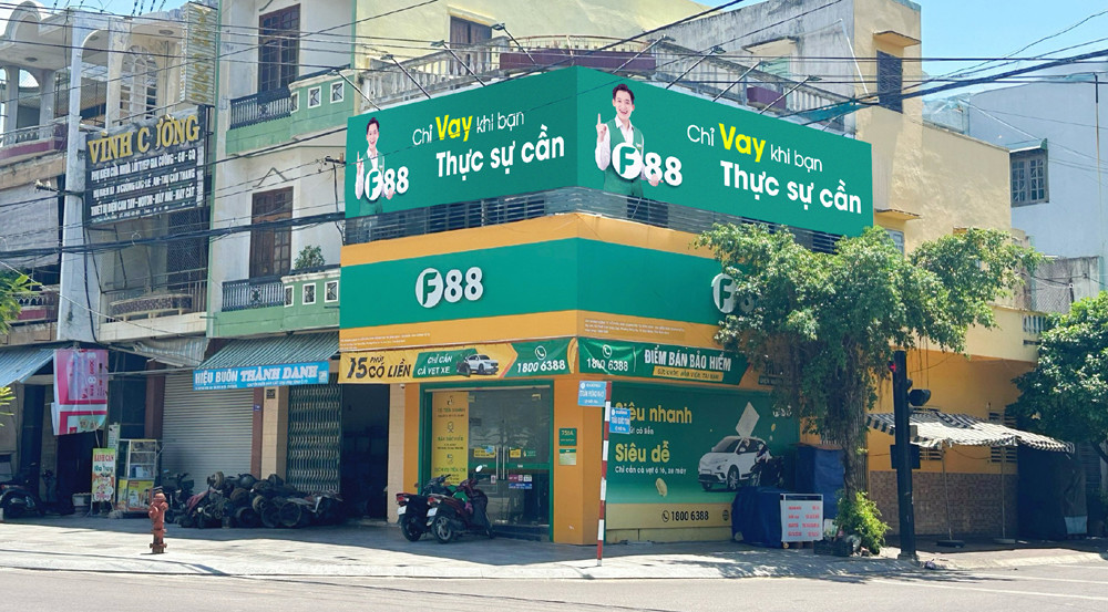 Vay nợ  2.jpg