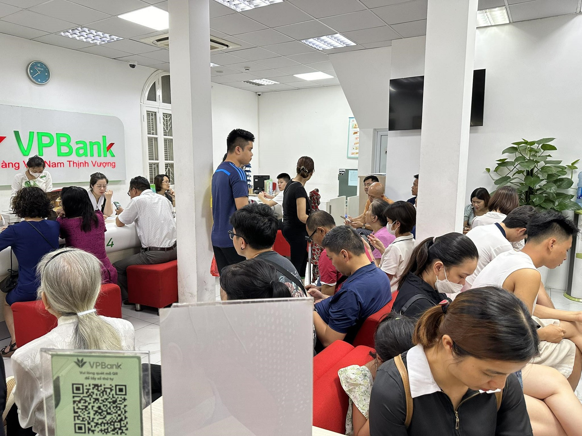 VPBank Linh Đàm.jpg