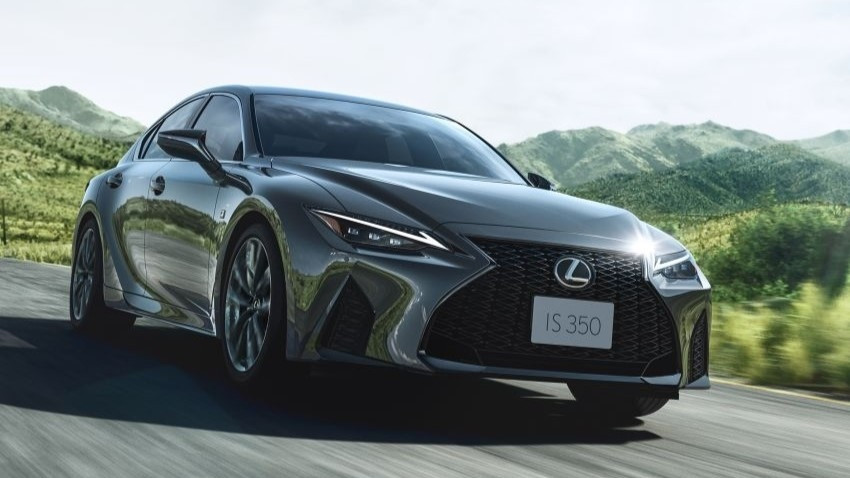 lexus is am tham ngung ban tai viet nam hinh anh 2