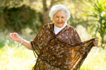 Lời khuyên của bà chủ khu nghỉ sống thọ 102 tuổi