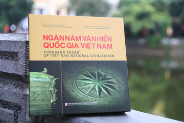 Khám phá bí ẩn về các bảo vật quốc gia của Việt Nam qua sách