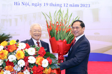 Tổng Bí thư Nguyễn Phú Trọng: Nhà lãnh đạo đặc biệt xuất sắc nâng tầm đối ngoại