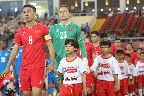 Tuyển Việt Nam tất bật chạy đà cho AFF Cup 2024