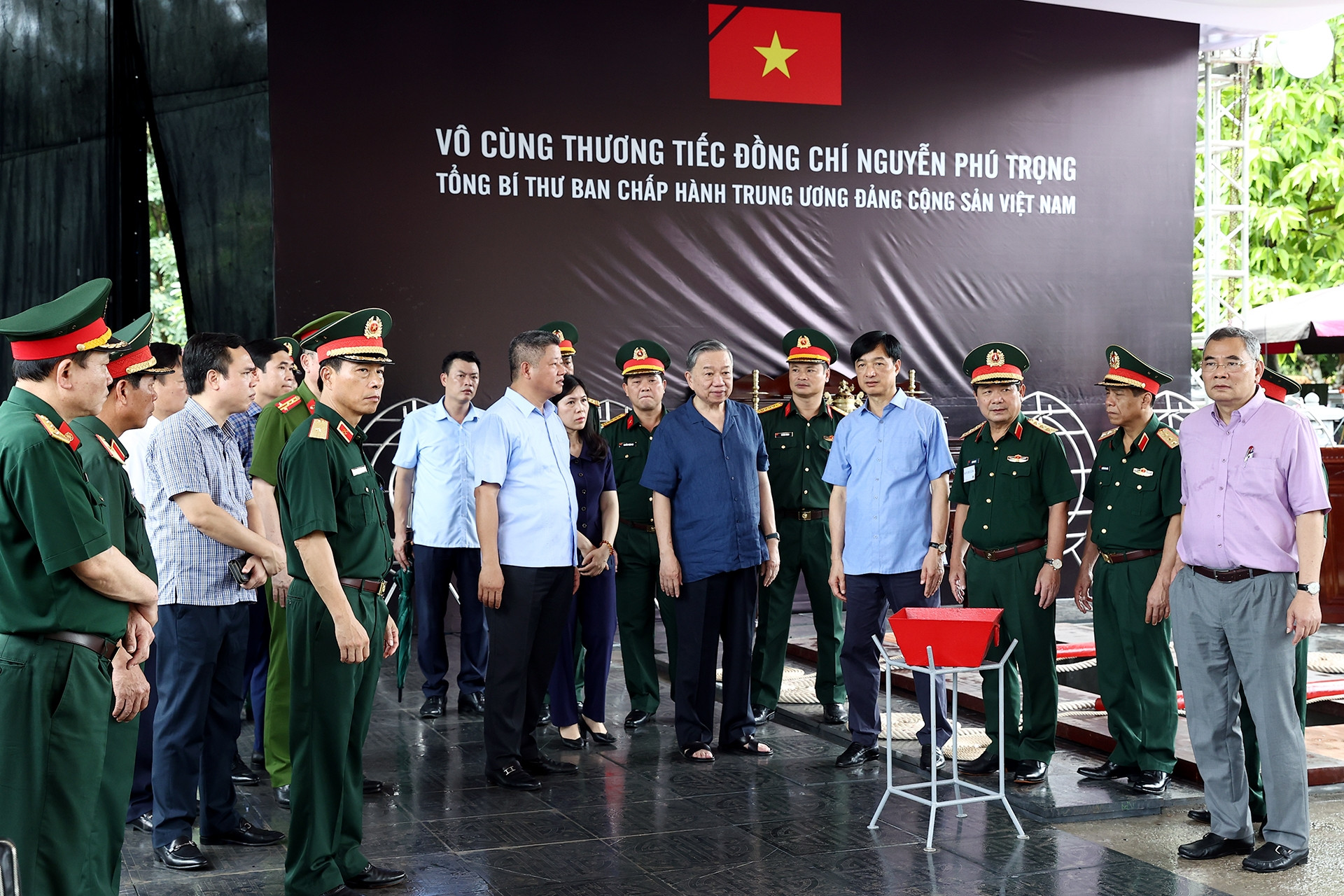 Chủ tịch nước Tô Lâm kiểm tra công tác chuẩn bị cho Lễ tang Tổng Bí thư Nguyễn Phú Trọng