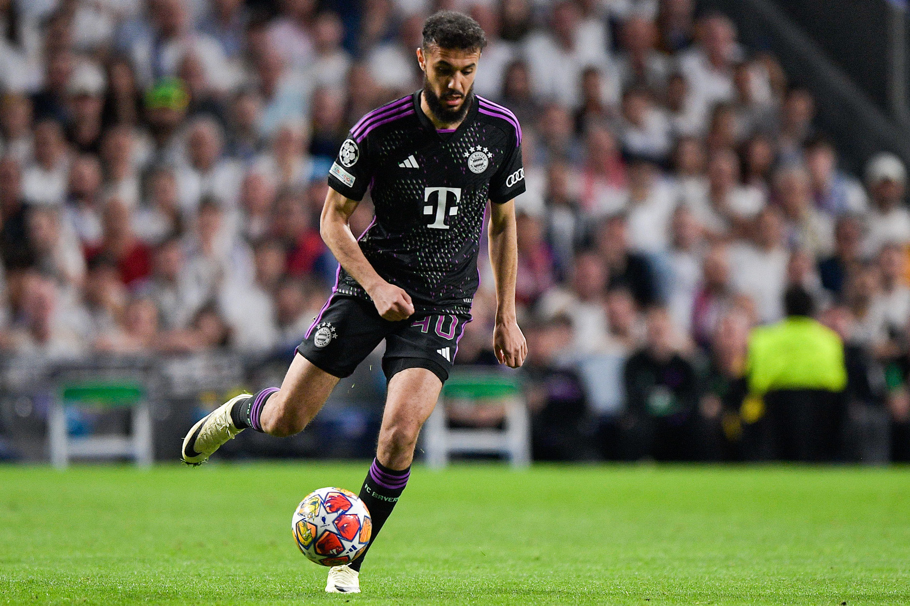 Noussair Mazraoui.jpg