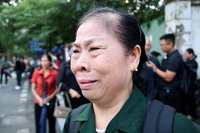 Người dân khắp tỉnh thành đi từ 3h sáng, chờ viếng Tổng Bí thư Nguyễn Phú Trọng