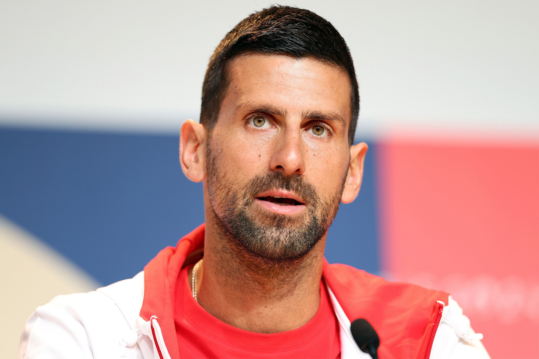 Djokovic Olympic Paris 2024 hop bao.jpg