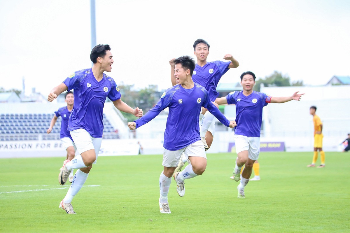 U17 Ha Noi vui 1.jpg