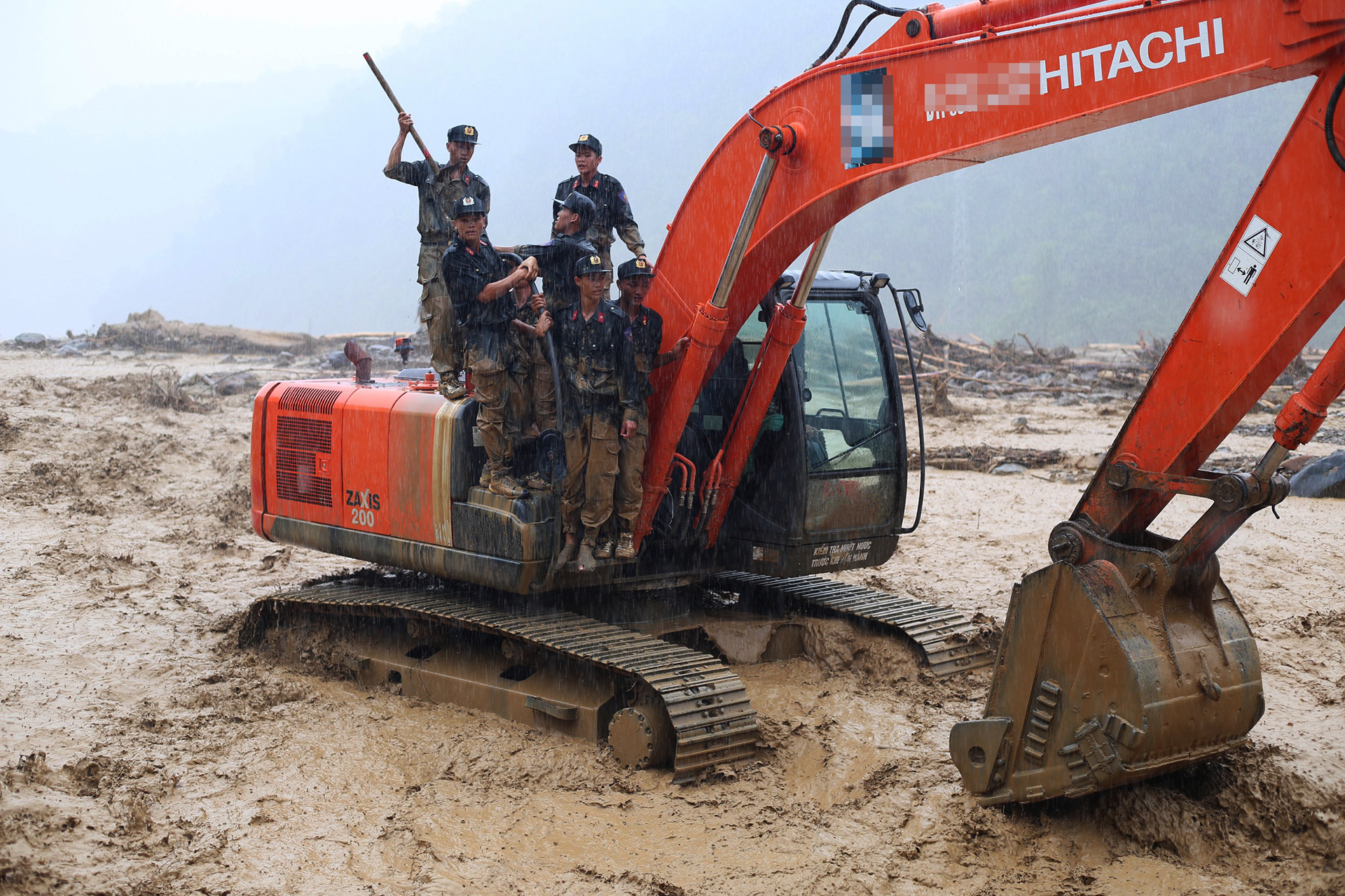 z5672419537037_02fe996cf11d8bf0d4275abbab5cc089 copy.jpg