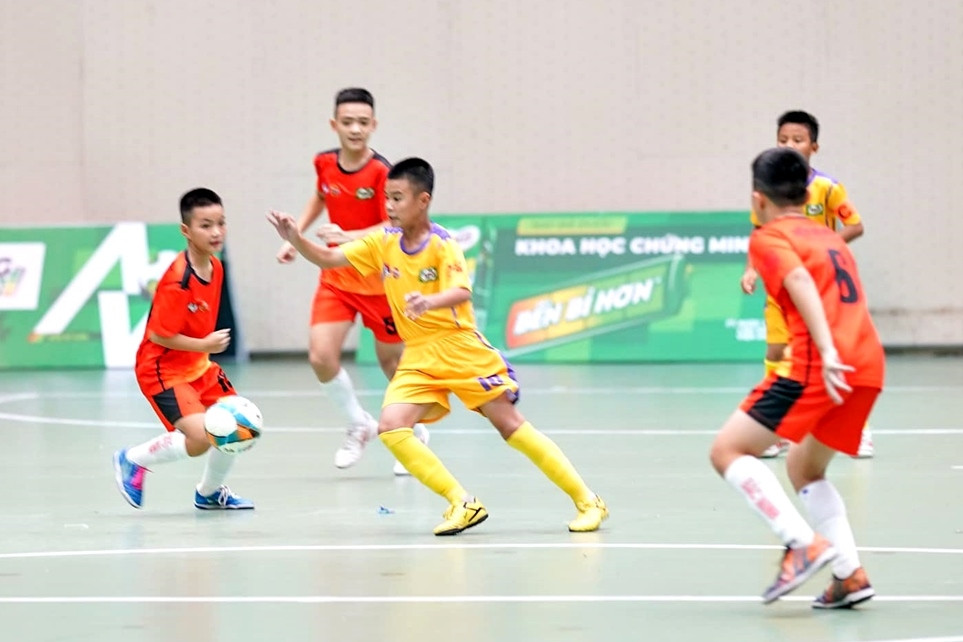 16 đội tham dự VCK Giải bóng đá U11 toàn quốc 2024