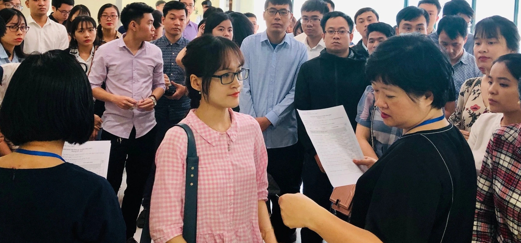 Bộ Nội vụ đề xuất bỏ thủ tục nộp phiếu lý lịch tư pháp khi trúng tuyển công chức