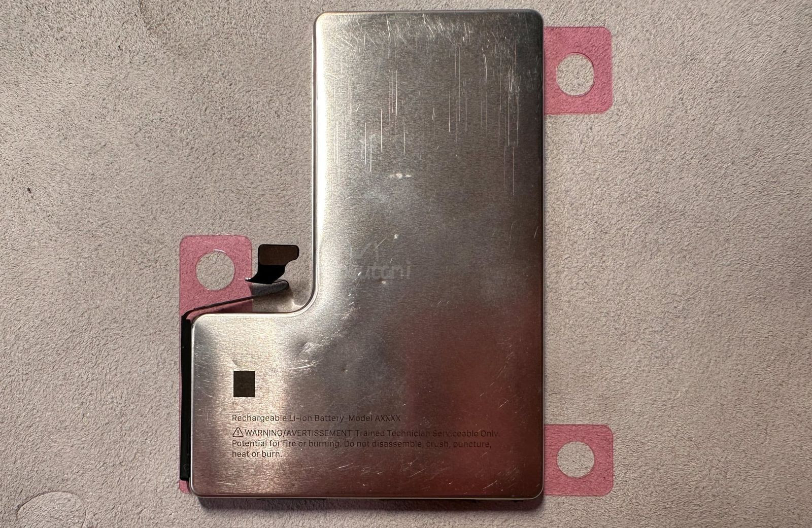 iphone 16 pro battery kosutami 2332.jpg