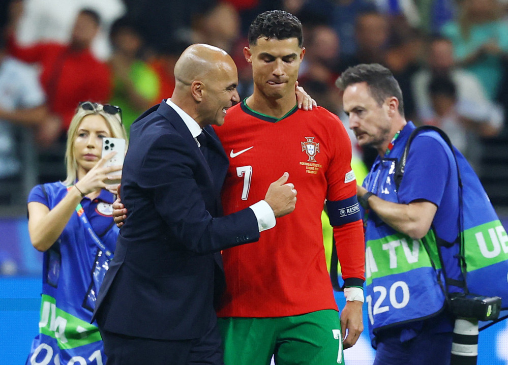 HLV Bồ Đào Nha không đủ bản lĩnh loại Ronaldo Ronaldo