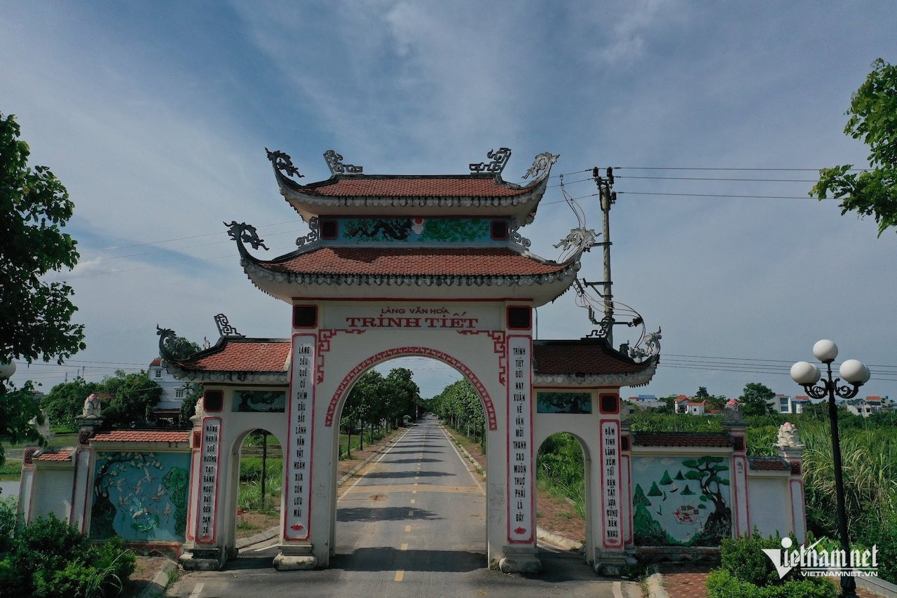 W-Cổng làng Trinh tiết .jpeg