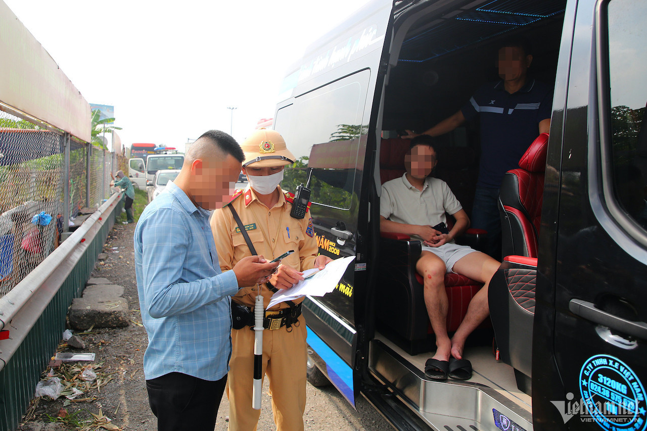 w xe kinh doanh hop dong 6 1 1058.jpg