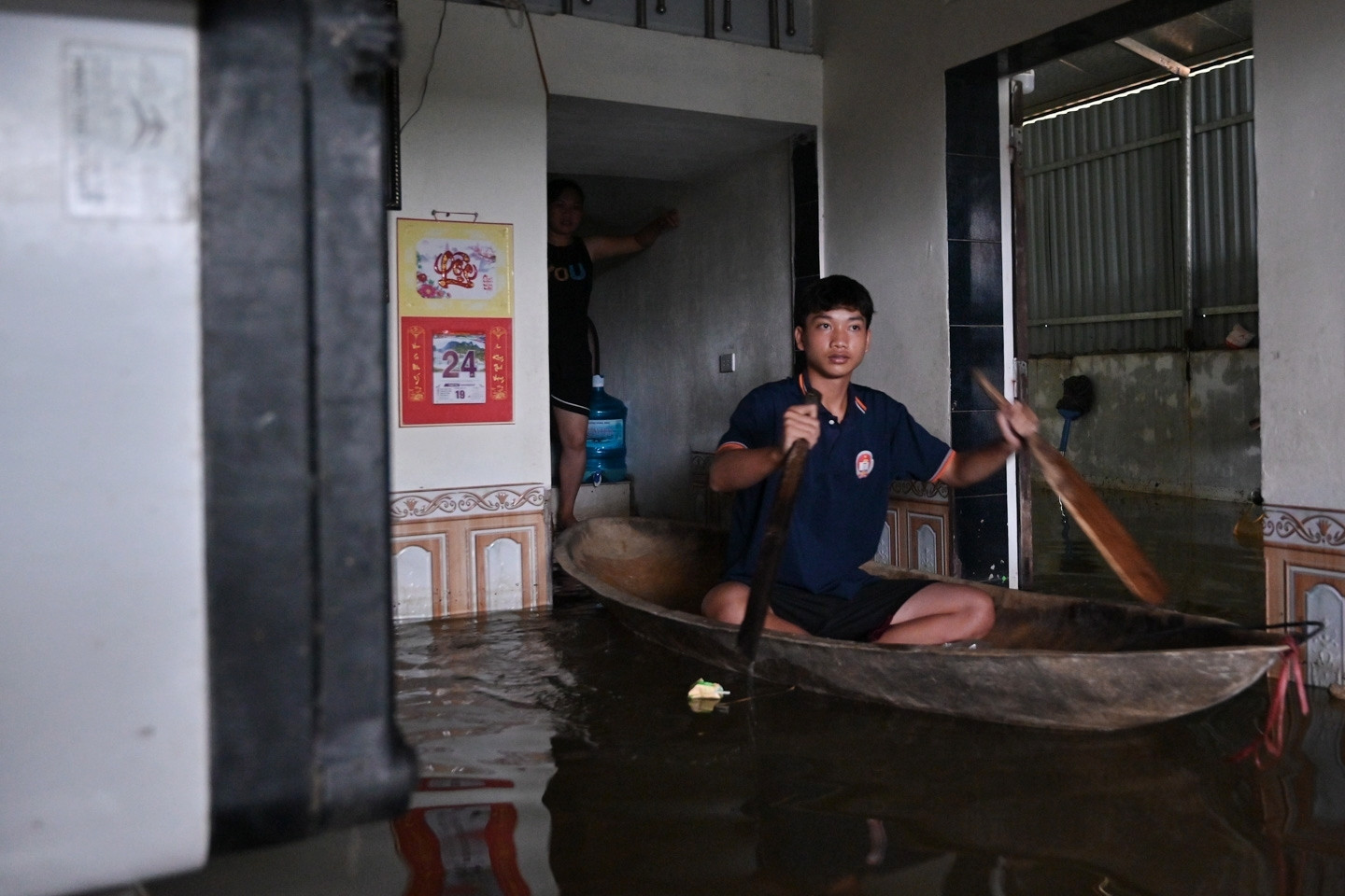 Bản tin sáng 31/7: Người dân Hà Nội lo nước lũ tràn đê sông Bùi cuốn bay gia sản