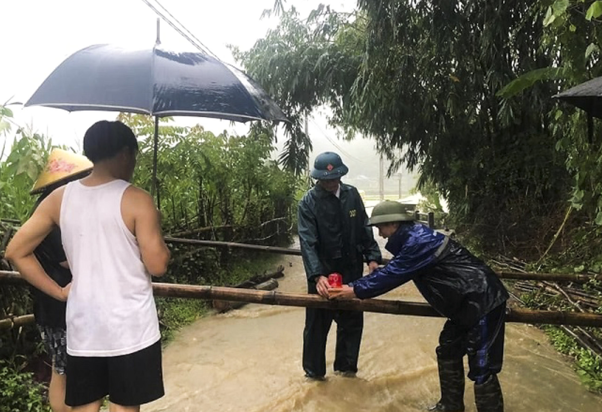 mưa ngập thái nguyên_8.JPG