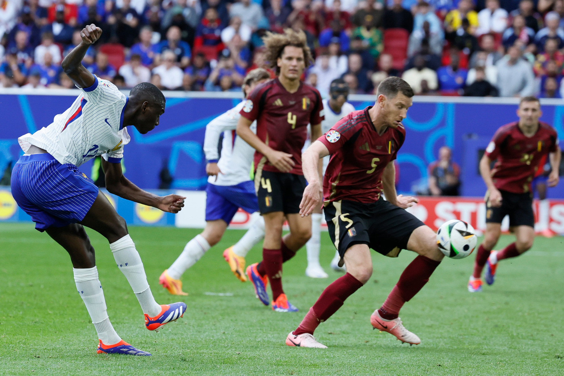 Kolo Muani Phap Bi.jpg