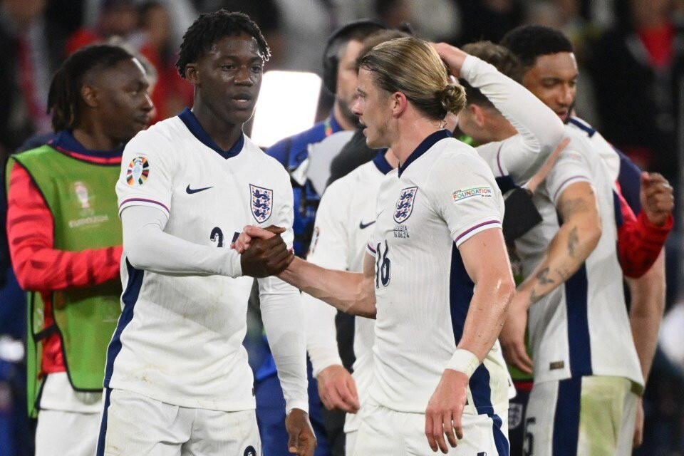 5 cầu thủ Anh nguy cơ bị treo giò ở Euro 2024 Mainoo