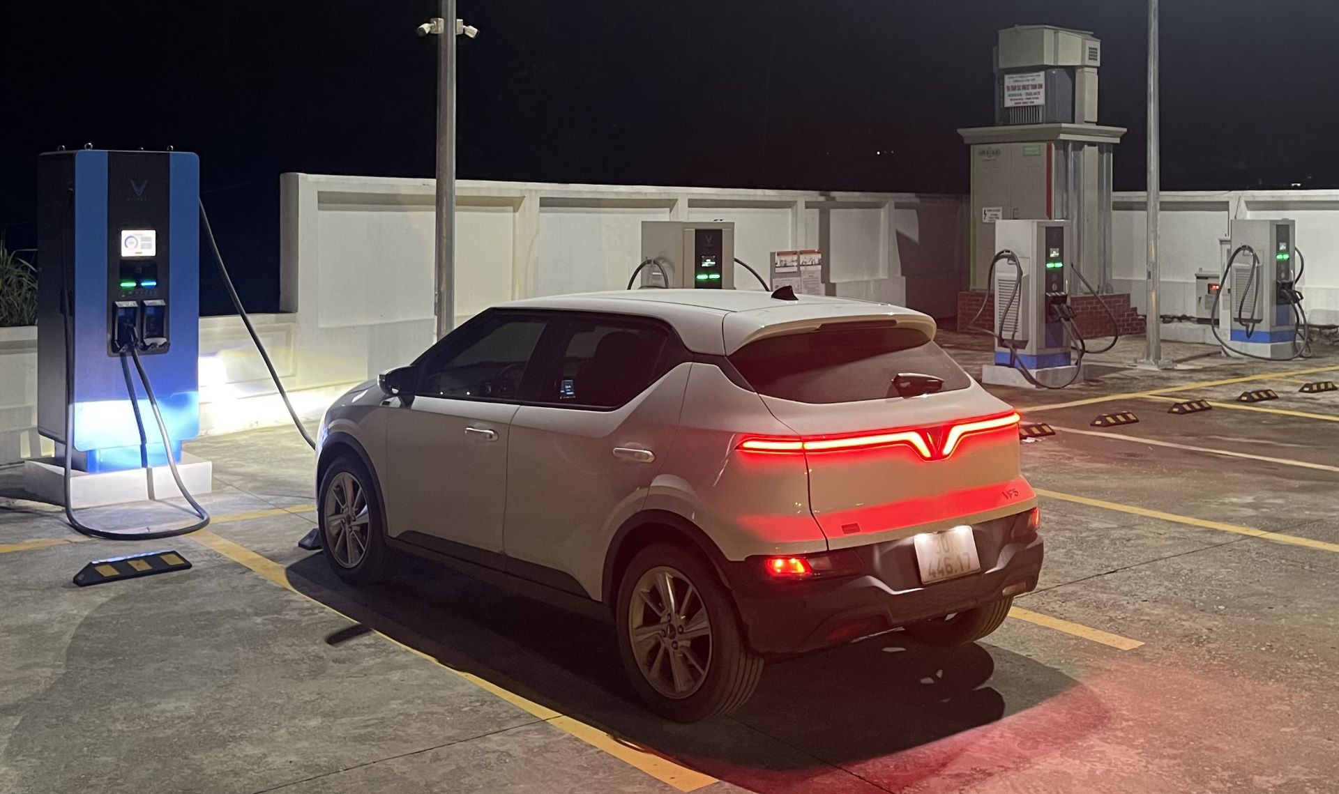 ô tô Việt A2.jpg