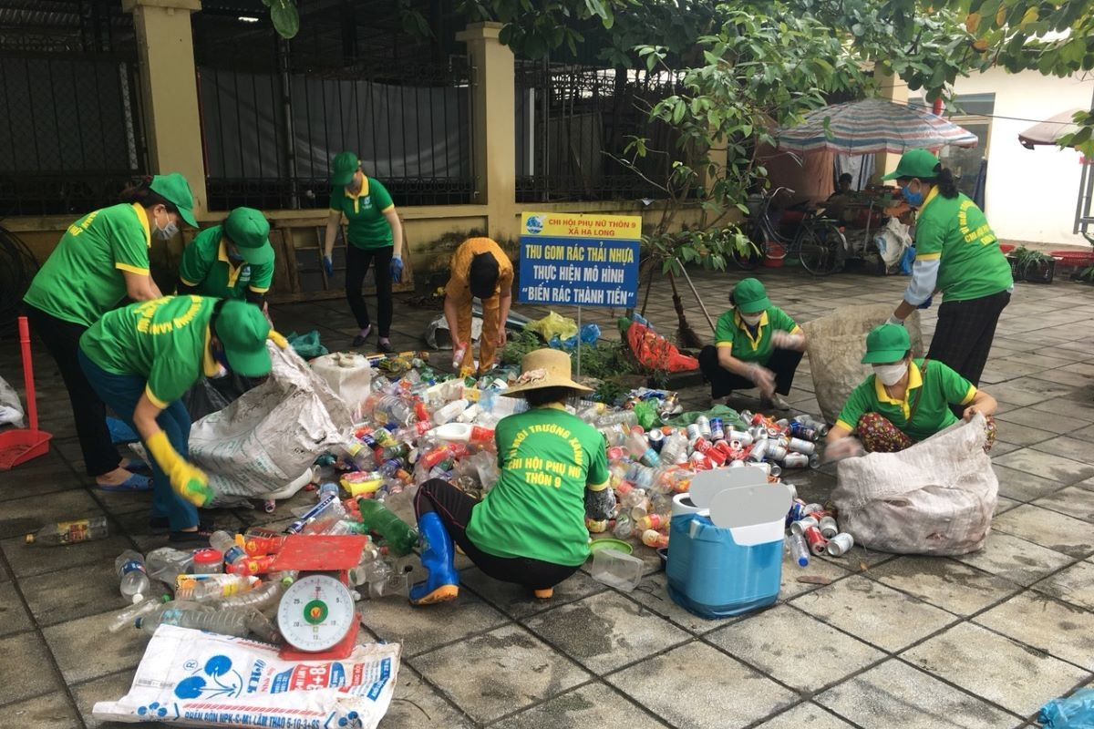 Tháo gỡ khó khăn trong phân loại, thu gom, xử lý rác thải sinh hoạt