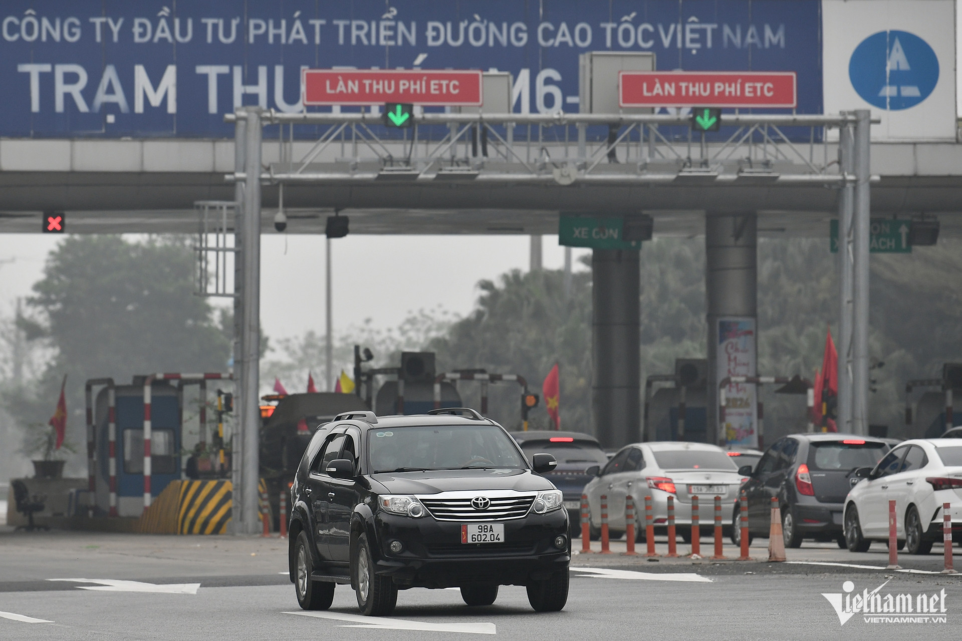 W-thu phí không dừng.jpg