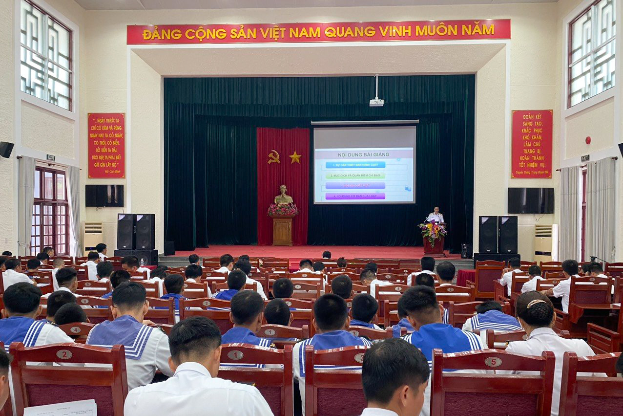 Quang cảnh hội nghị.