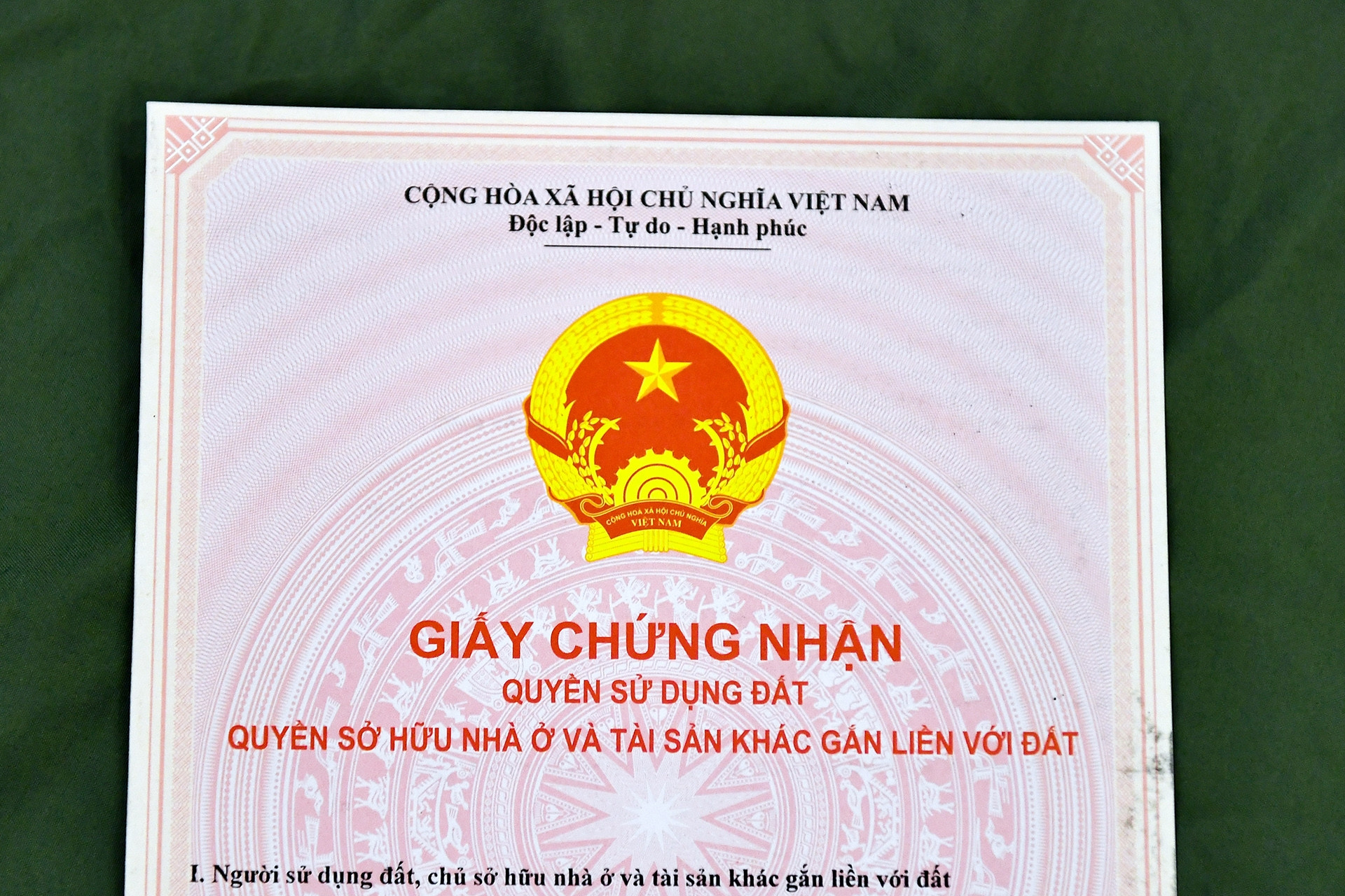 Sổ đỏ có tên gọi mới từ 1/8