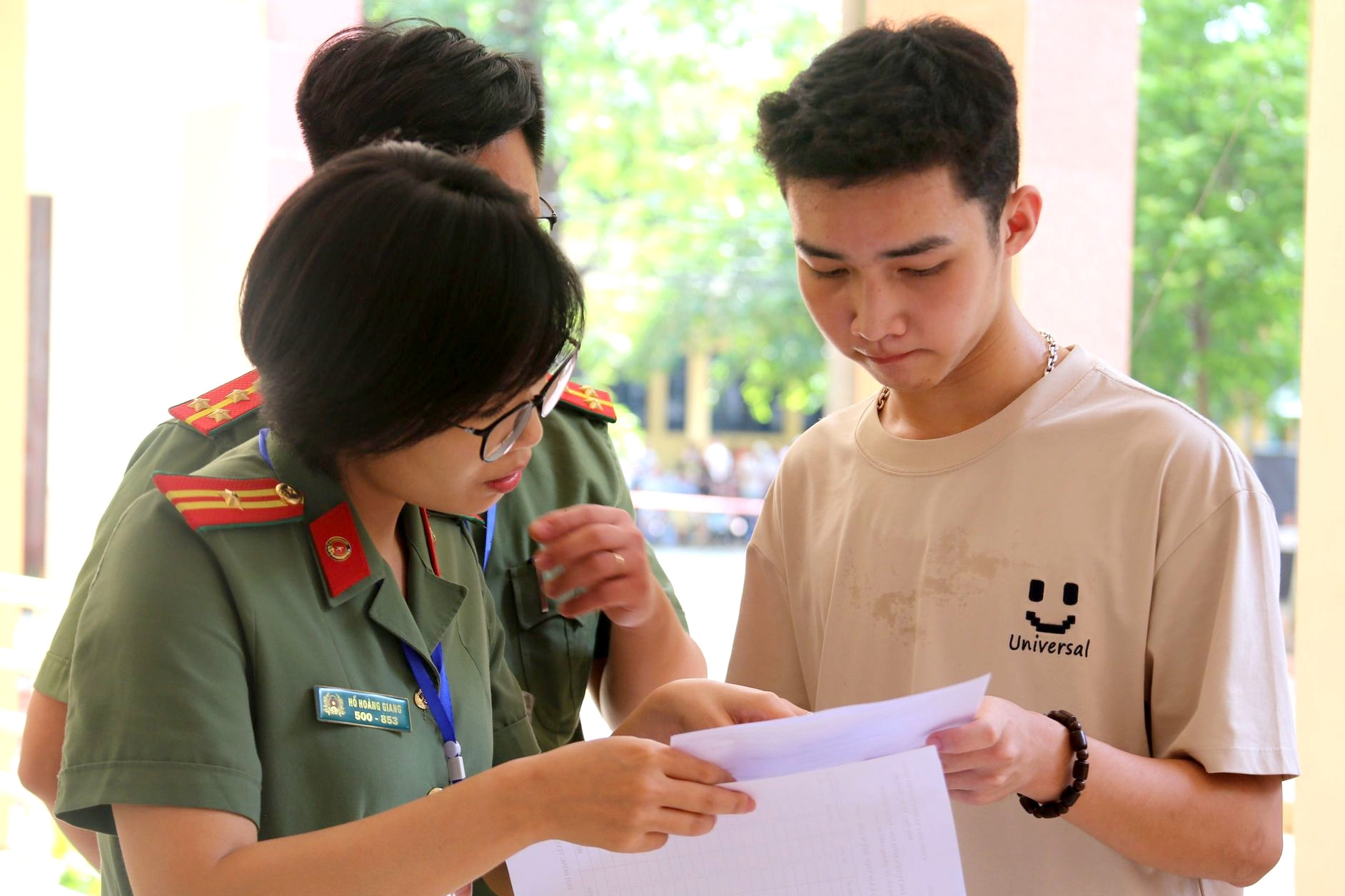 Thí sinh vượt trăm km về Hà Nội, tham gia bài thi đánh giá của Bộ Công an năm 2024