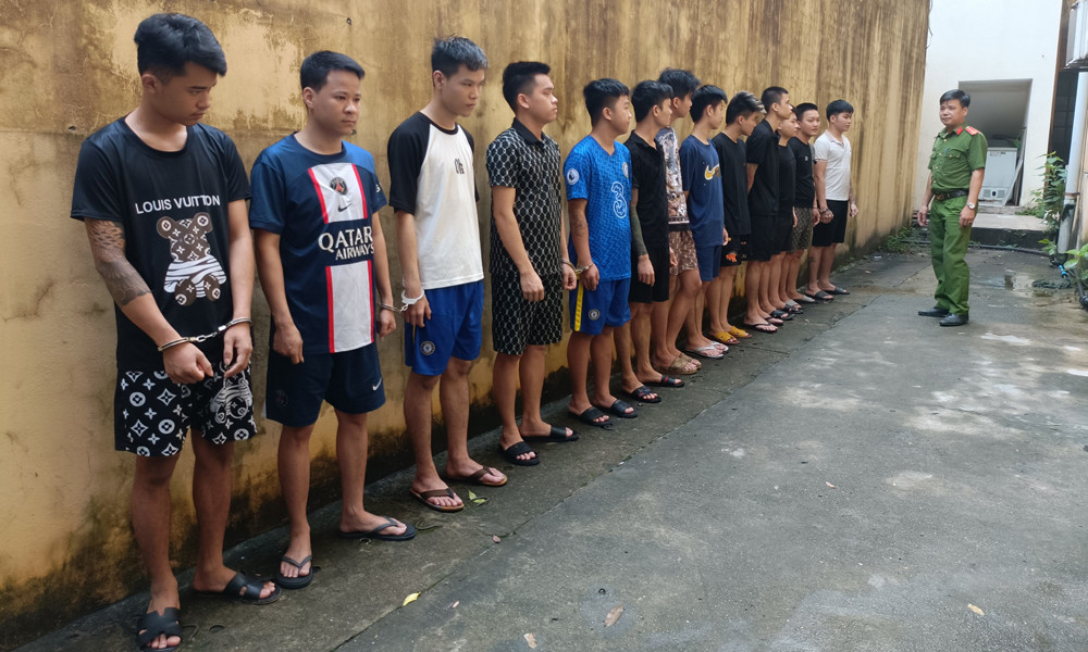 Các đối tượng tại cơ quan công an..jpg