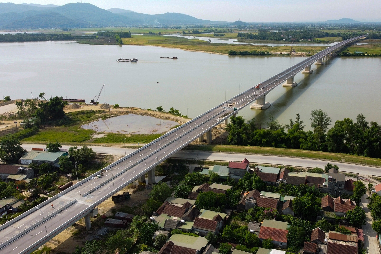 Cây cầu nào nối hai tỉnh Nghệ An và Hà Tĩnh?