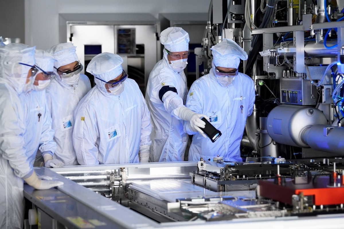 Cựu CEO ASML: Cuộc chiến chip Mỹ-Trung Quốc không dựa trên số liệu thực tế