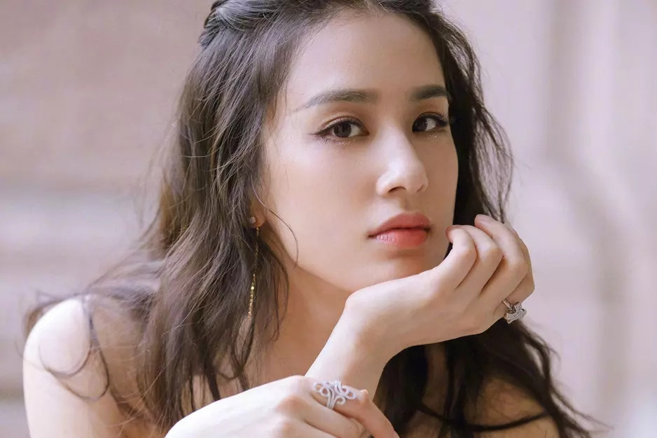 Sao nữ làm tiểu tam: Kẻ mất hết, người chịu nhục 10 năm để làm dâu hào môn