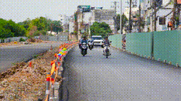 TPHCM: Người dân hào hứng vì thông xe 500m đầu tiên của con đường 4.800 tỷ đồng
