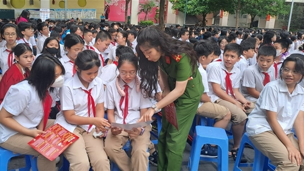 Tuyên truyền Luật Căn cước cho học sinh trên địa bàn Hà Nội