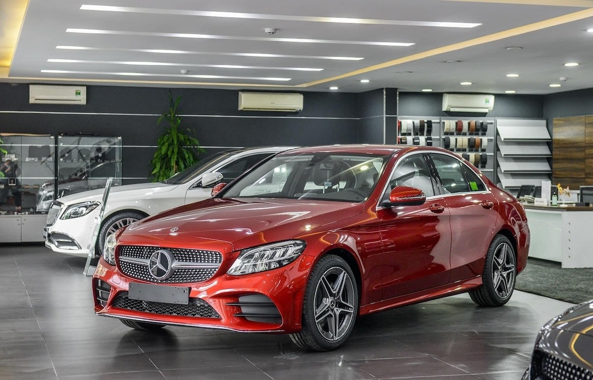 mercedes benz c 180 amg 1.jpg