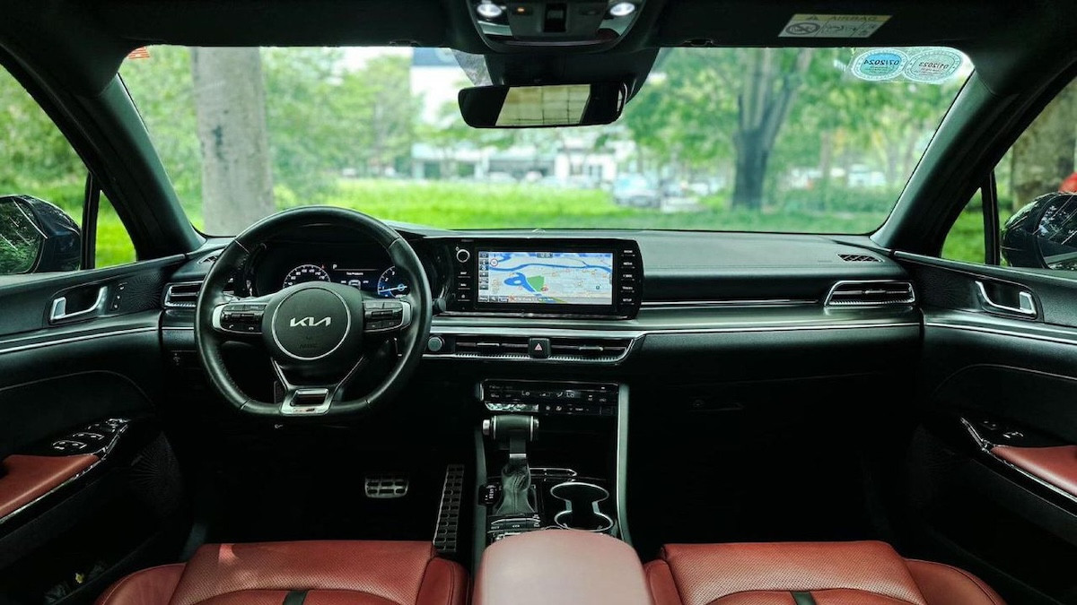 noi that kia k5 gtline.jpg