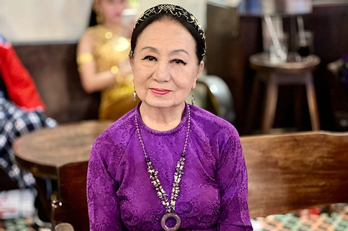 Tuổi 75, NSƯT Hồng Vân hát 'Lý chiều chiều' rất ấn tượng