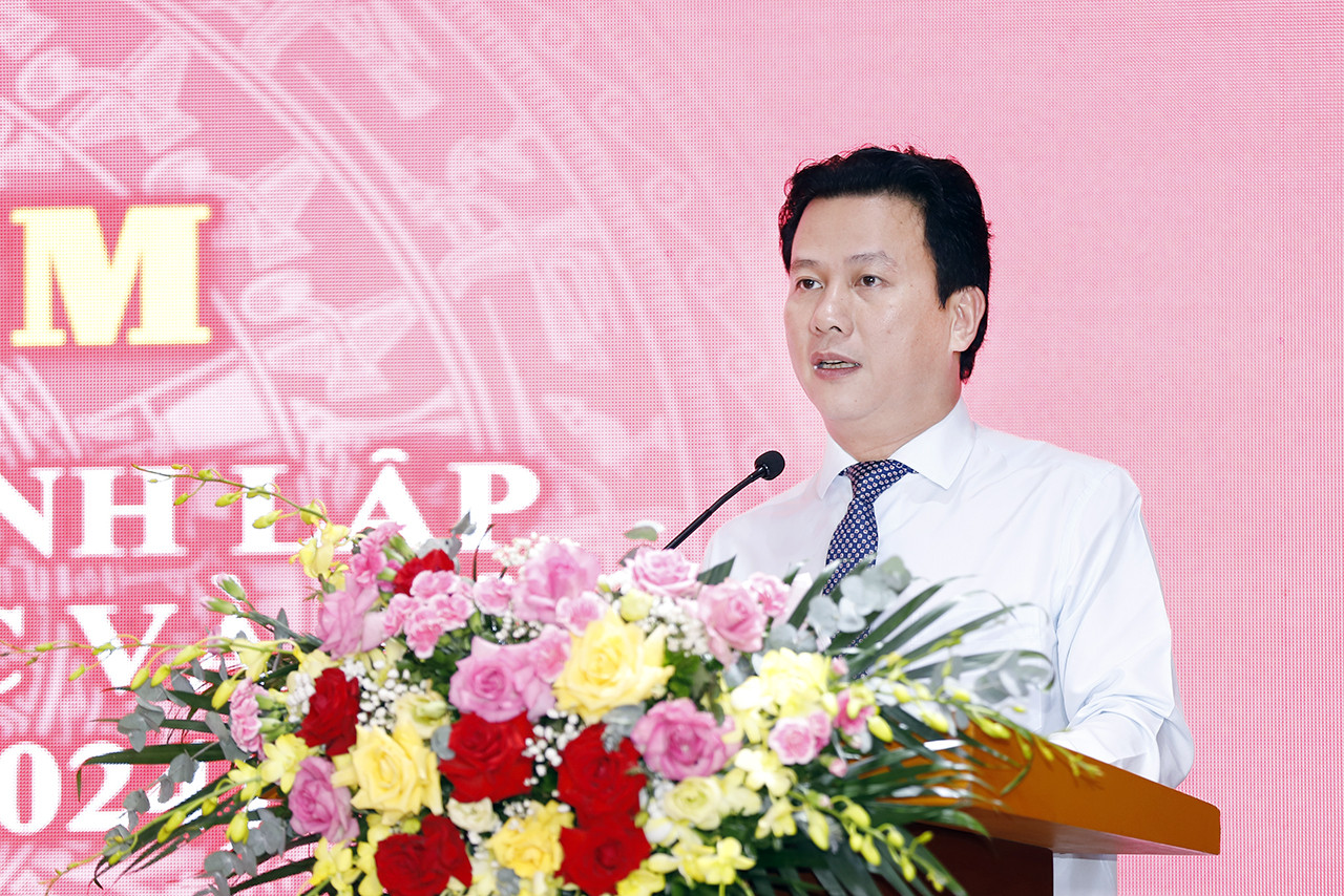 bo truong dang quoc khanh.jpg